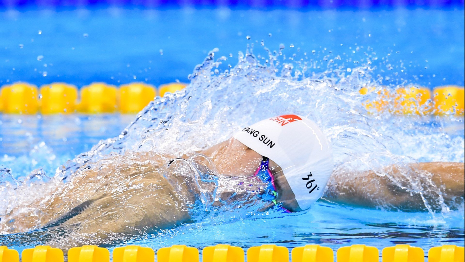 篮球让更多年轻人找到热爱，篮球让生活更爱美人